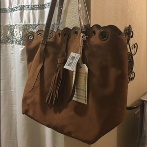 T-Shirt & Jeans Mid Sized sized Tote Shoulder Bag